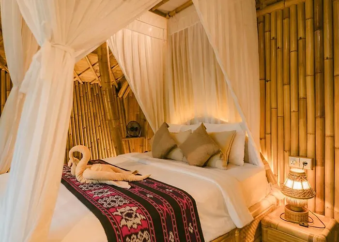 Arcada Bali Bamboo House Villa *