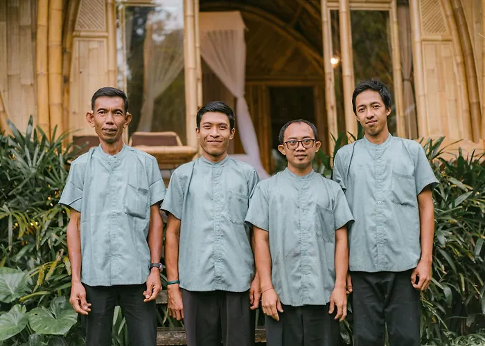 Arcada Bali Bamboo House Villa *
